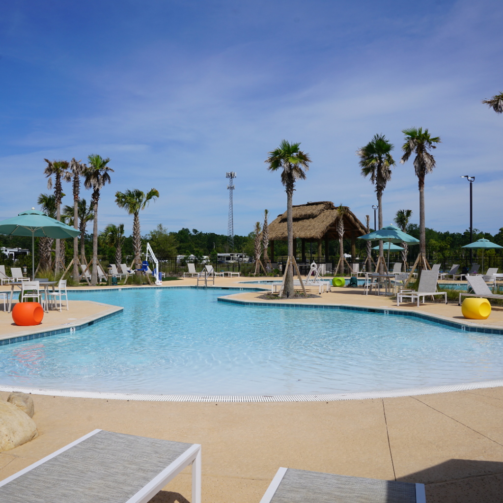 Tropic Hideaway Outdoor Pool Amenity